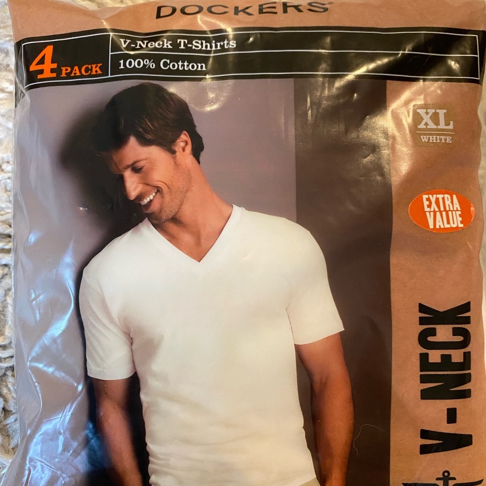 Dockers white  XL v-neck T-shirts- 4 pack